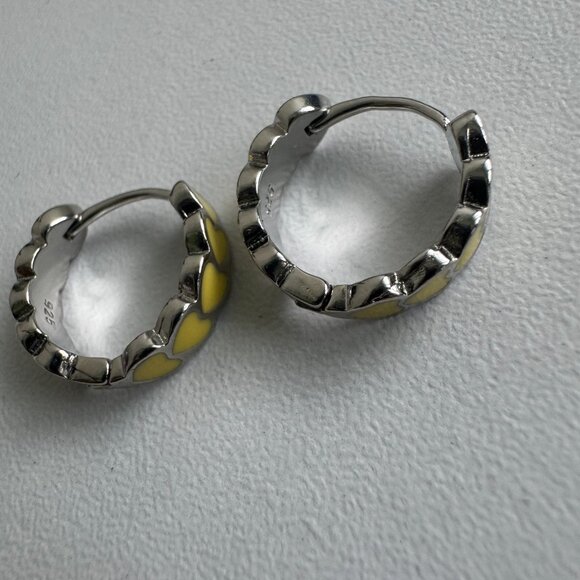 Sterling Silver 925 Hoop Earrings with Yellow Enamel Hearts – Colorful Jewelry - Picture 6 of 9